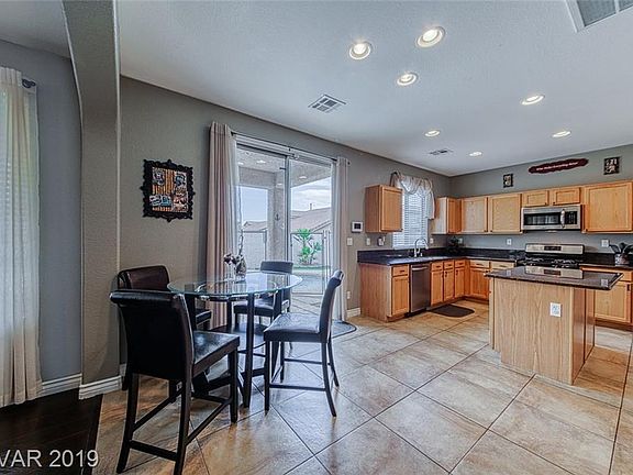 5th image of 1024 Roaring River Ave