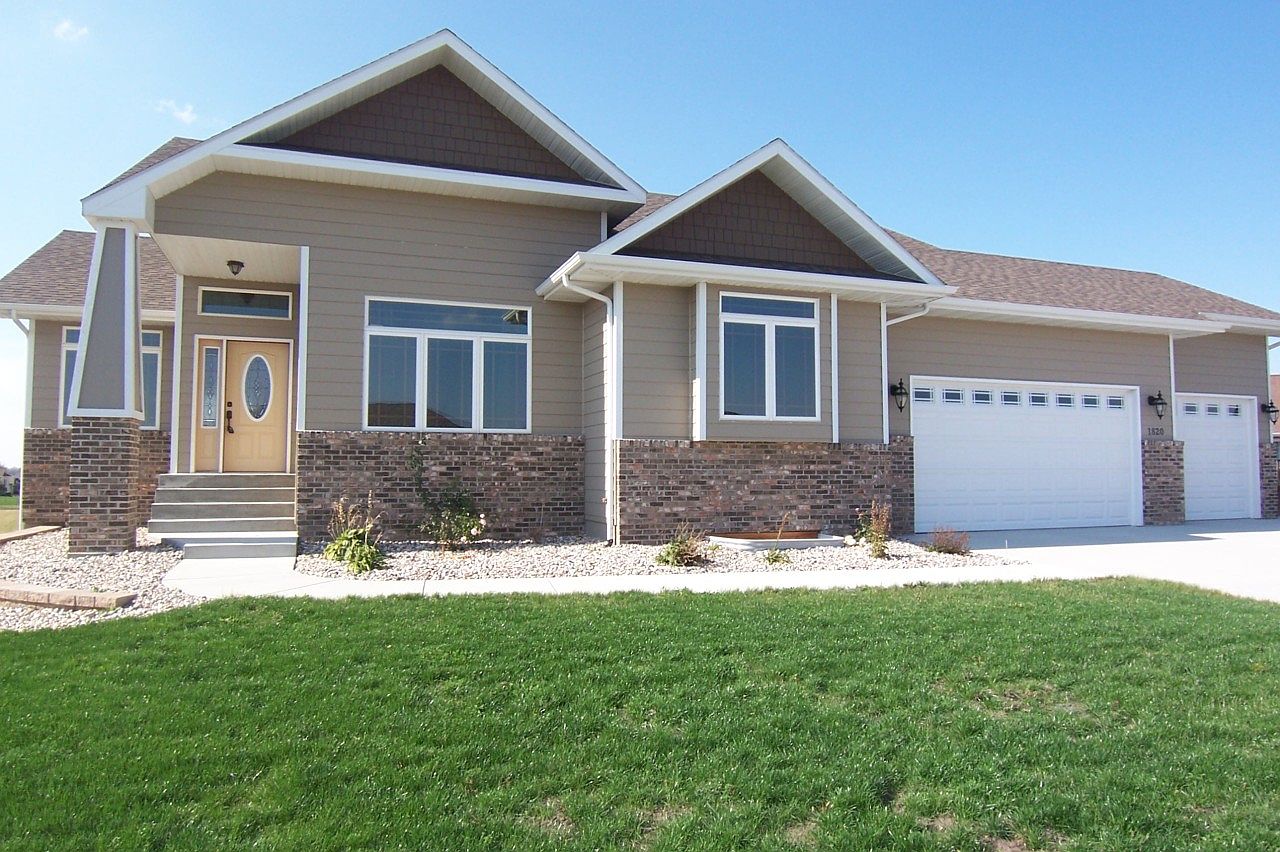 1820 Moriarty Cir, Brookings, SD 57006 Zillow