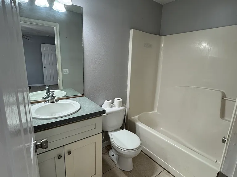 449 SW Fifer Ave — Photo 14