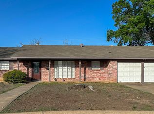 2032 S China St, Brady, TX 76825
