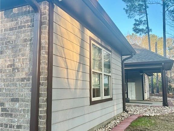 5th image of 282 Lee Road 2145