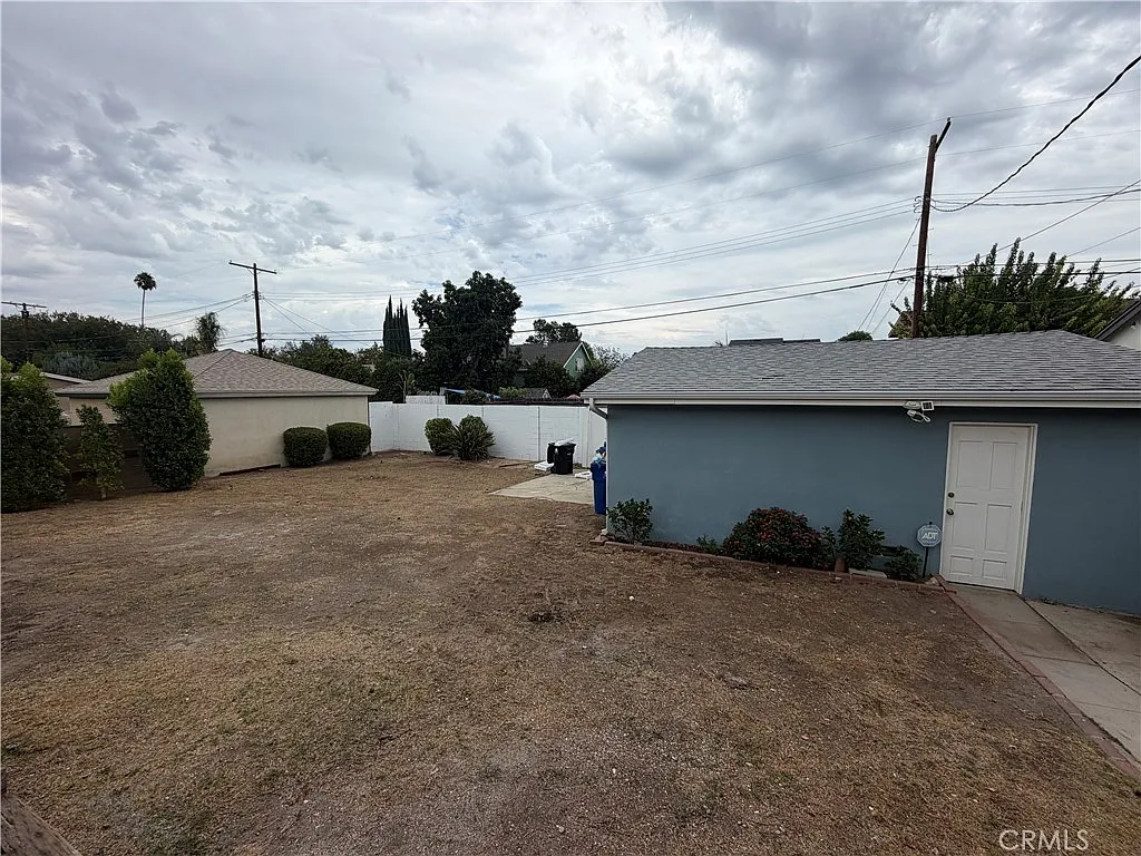 4 bed, 1463 sqft, $4,250 — Photo 3
