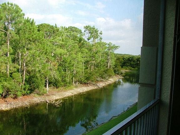 4th image of 9636 Cypress Hammock Cir APT 201