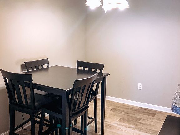 3rd image of 9303 Stonestreet Rd Unit 207