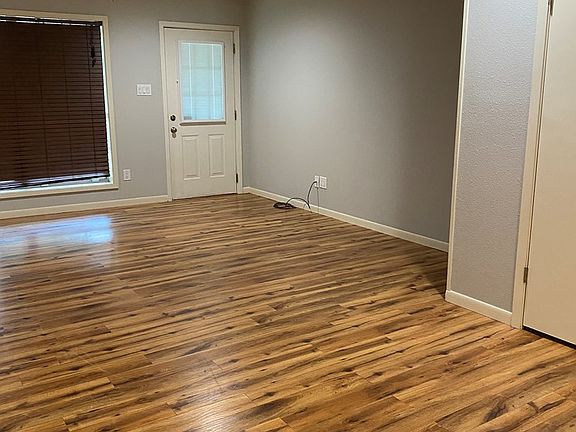 5th image of 1440 McKewen Dr