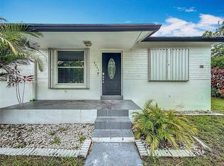 6464 McClellan St, Hollywood, FL 33024