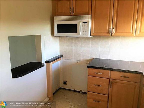 4th image of 8300 Sunrise Lakes Blvd APT 305