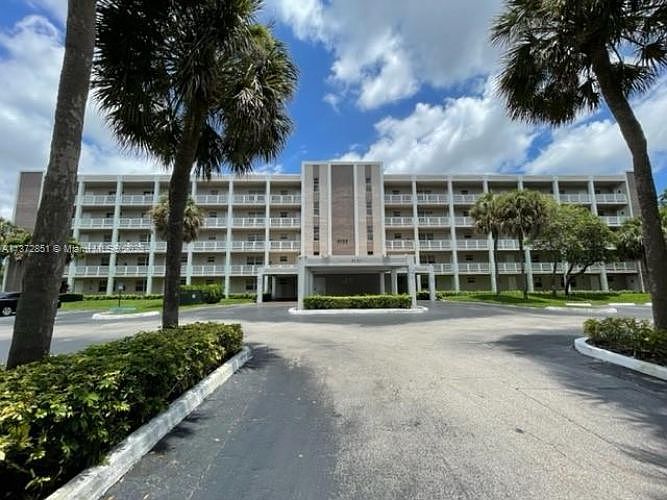 1st image of 8735 Ramblewood Dr APT 412