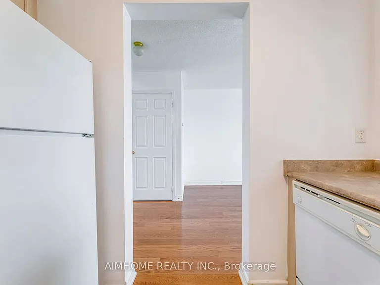 340 Kittridge Rd — Photo 23
