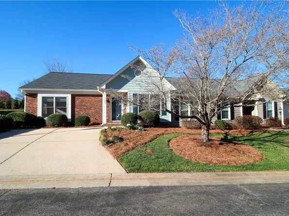 5007 Heathridge Ter, Greensboro, NC 27410