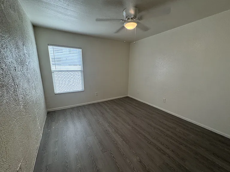 3311 N 18th St #17 — Photo 11