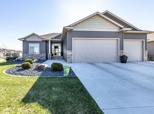 6802 23rd St S, Fargo, ND 58104