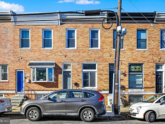 3rd image of 608 S Eaton St