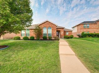 2612 Loch Wood Dr, Lancaster, TX 75146