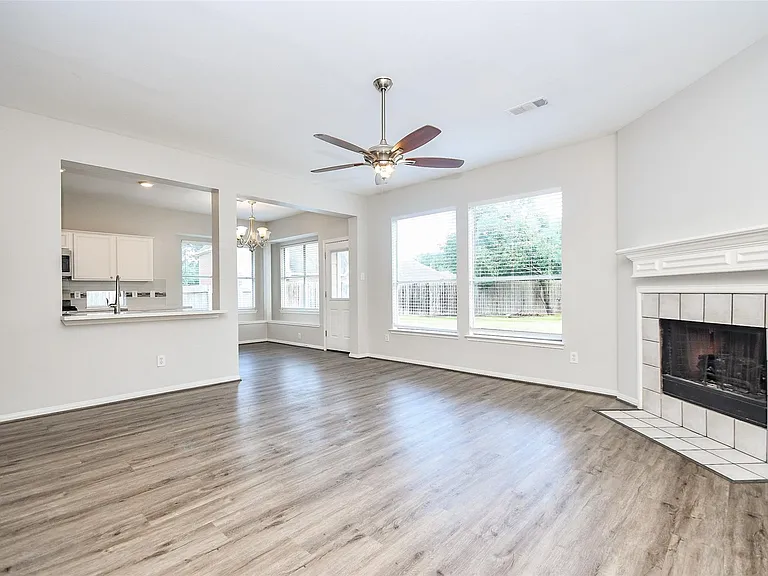 5523 Poundstone Ct — Photo 11