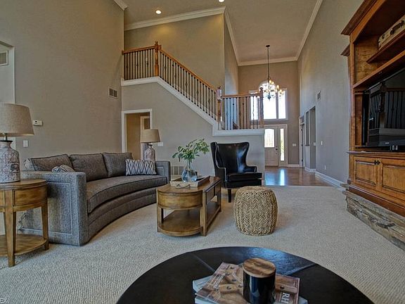 5th image of 7384 Stockwood Dr