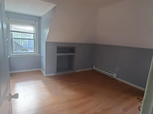 67 Front St #5, Shirley, MA 01464