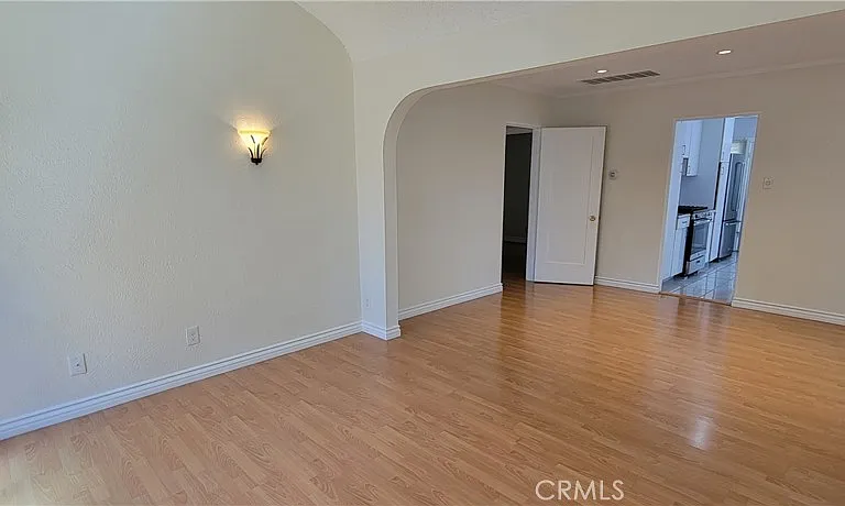 567 South St — Photo 4