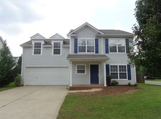 573 River View Dr, Lowell, NC 28098