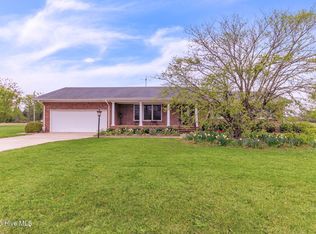 802 Fisher Rd, Saint Pauls, NC 28384