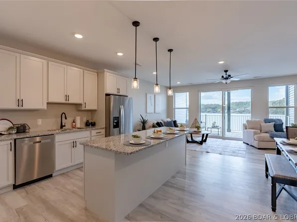 290 Plaza Beach Dr #5C, Camdenton, MO 65020