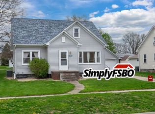 1106 8th St, Durant, IA 52747