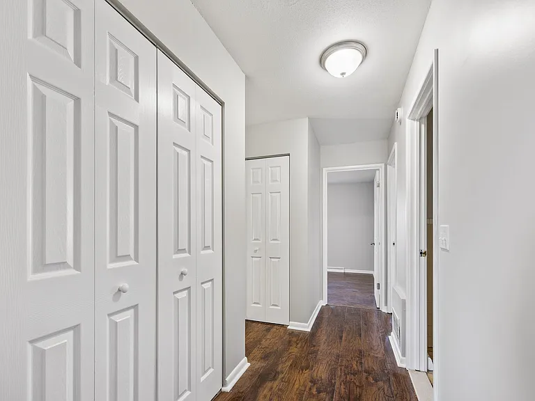 64 Savin Park — Photo 9