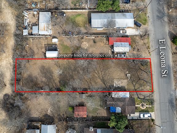 2nd image of 224 E Leona St