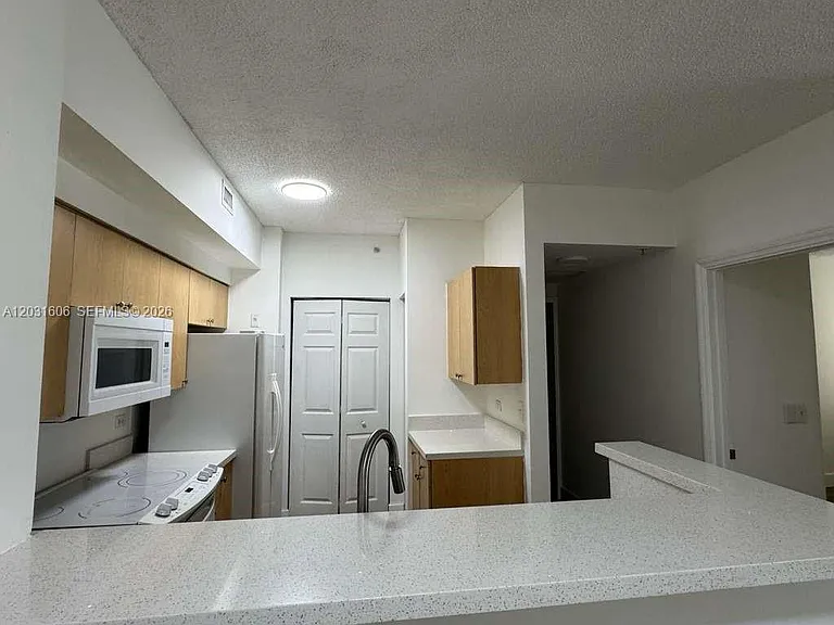 2401 W Preserve Way #102 — Photo 3