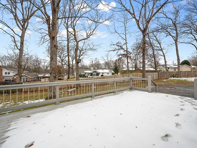 11 Howell Rd — Photo 24