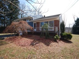 53 Summit Ave, Gillette, NJ 07933