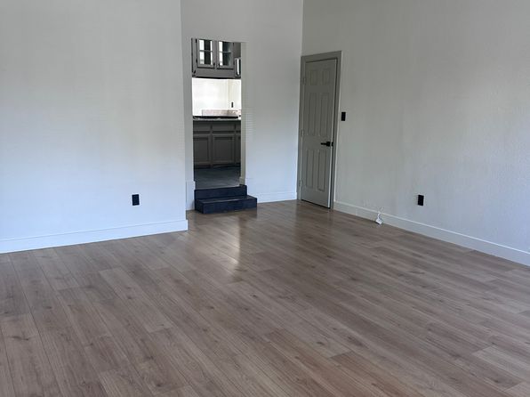 166 S Clarence St #166