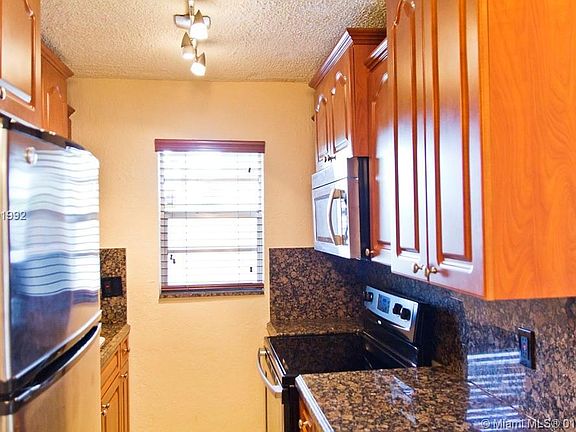 4th image of 427 Santander Ave APT 204