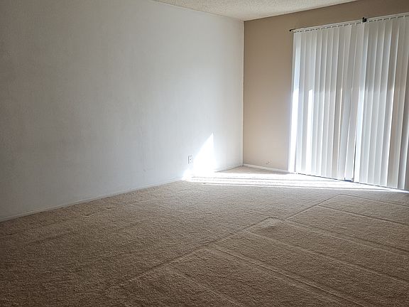 5th image of 2459 Whippoorwill Ln