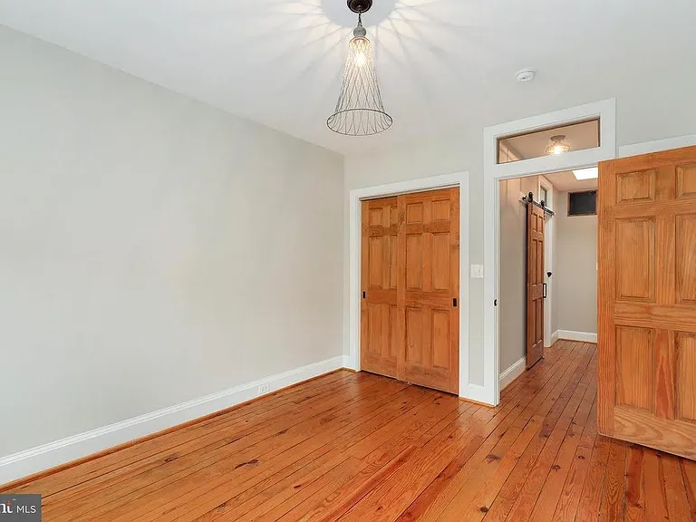 29 N Curley St — Photo 10