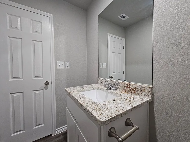 230 N Mary Jo Dr #A/B — Photo 14