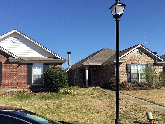 3rd image of 1335 Cameron Ct