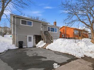 18 Mackenzie Street, St. John's, NL A1A2V5