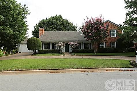 1st image of 2936 Scenic Dr