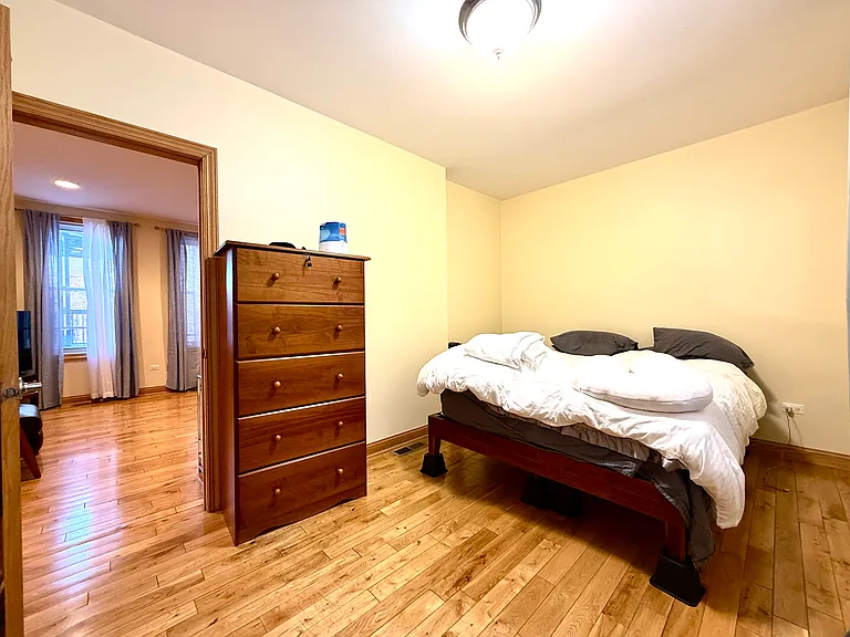 3247 S Emerald Ave #2R — Photo 10