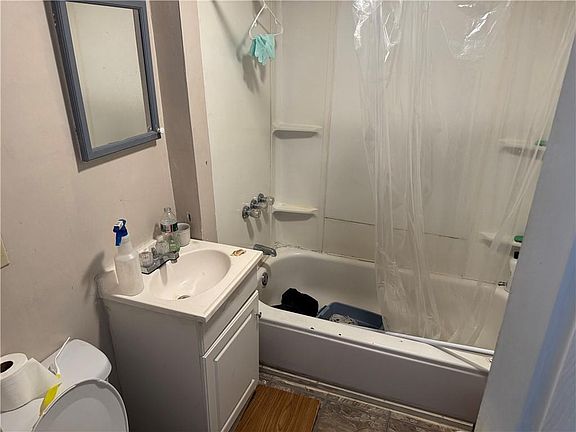 5th image of 286 Olo St