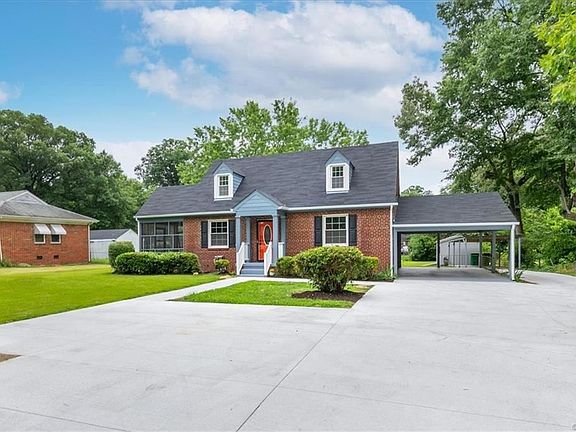 4th image of 818 Shelby Dr