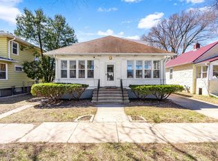 723 Bond St, Green Bay, WI 54303