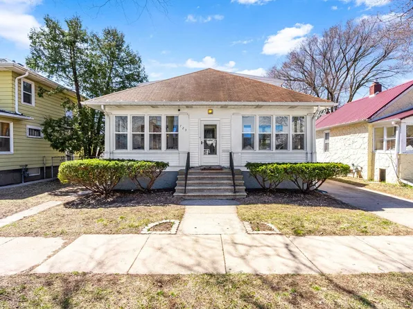 723 Bond St, Green Bay, WI 54303