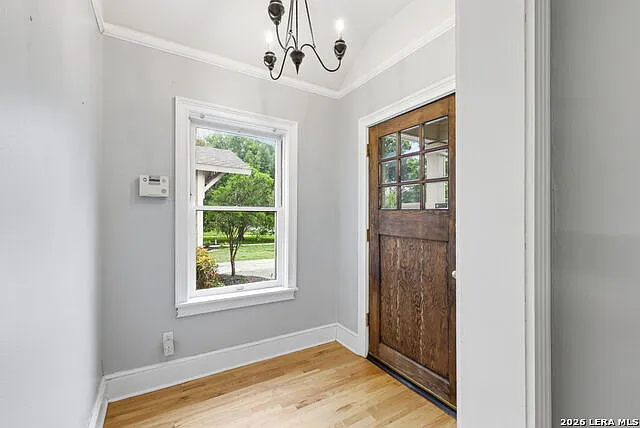 4 bed, 2.0 bath, 1856 sqft, $2,950 — Photo 4