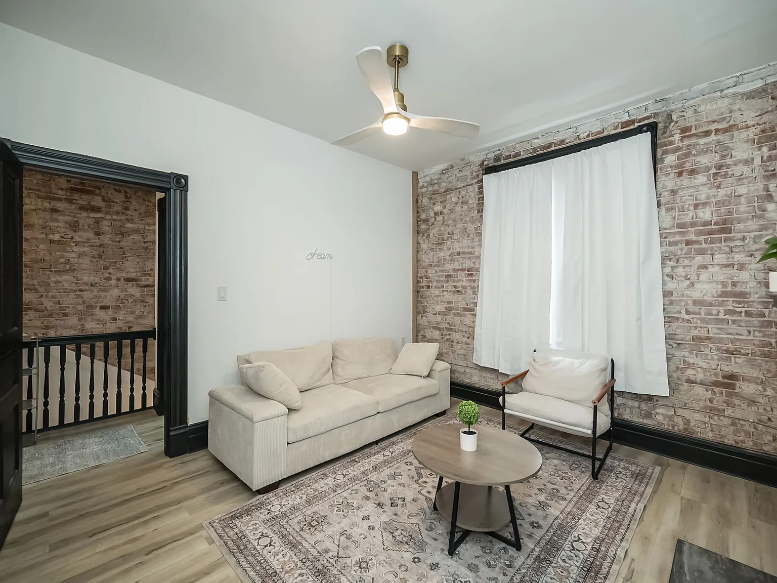 3923 S Grand Blvd — Photo 3