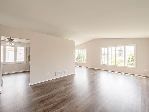 2nd image of 5138 W 121st St