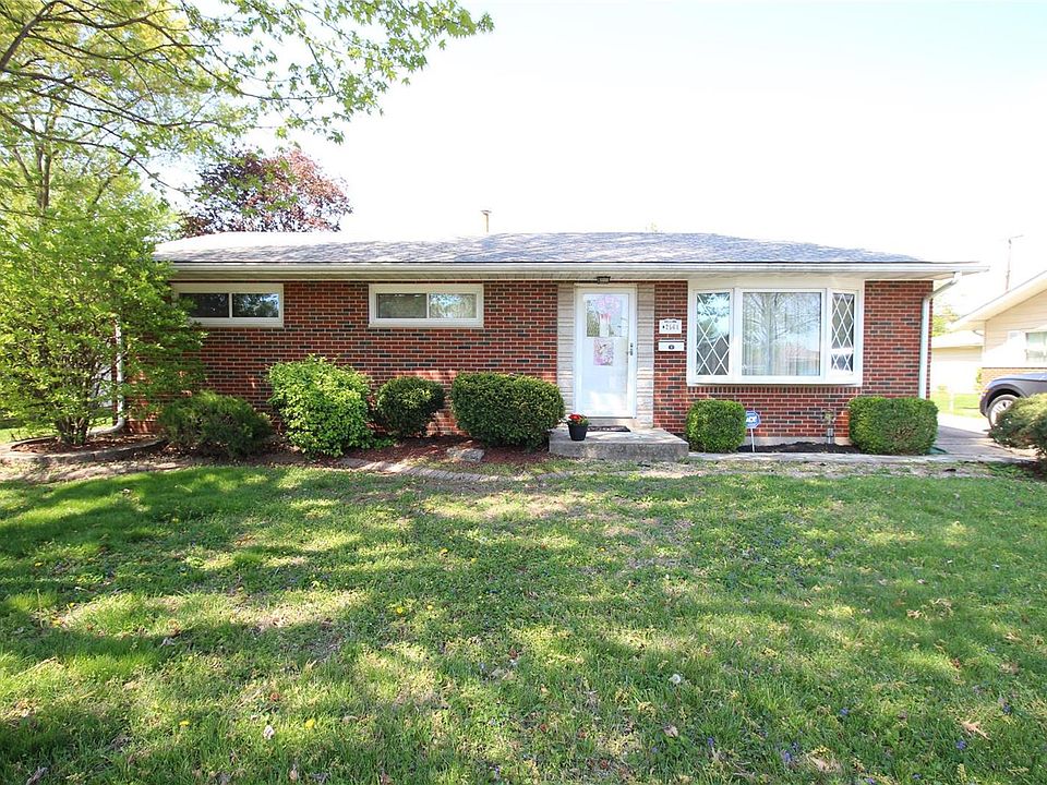 1st image of 2561 Stratford Ln