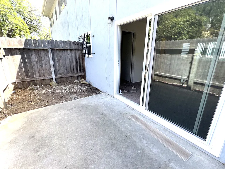 1606 Grand Ave #C — Photo 10