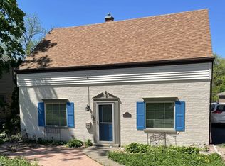 520 Glendale Ave, Glen Ellyn, IL 60137